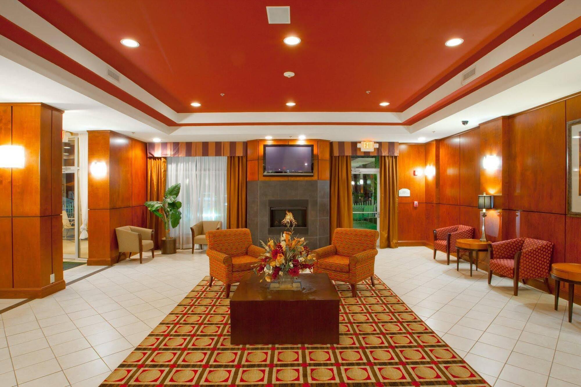 Holiday Inn Express Dumfries-Quantico By Ihg Zewnętrze zdjęcie